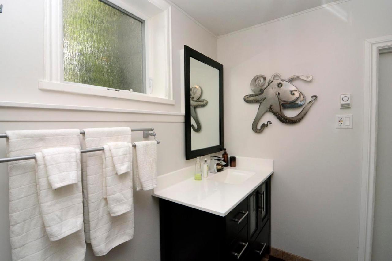 Oceanfront Paradise Comox Luaran gambar
