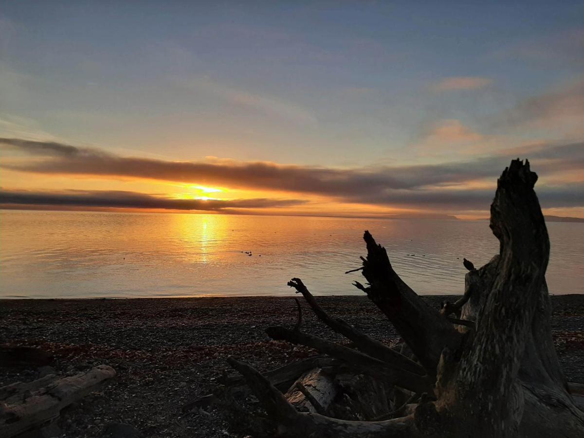 Oceanfront Paradise Comox Luaran gambar